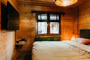 1 chambre, fer et planche Ă  repasser, lit parapluie, Wi-Fi