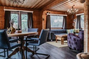 Dining - Cozy and Romantic forest house at Veluwe (Putten)