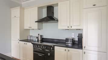 Fridge, dishwasher, electric kettle, toaster