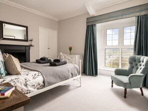 9 bedrooms, individually decorated, individually furnished, free WiFi - Fron Dderw (Bala)