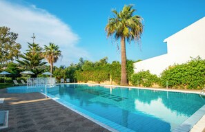 Basic Triple Room | Pool | Seasonal outdoor pool - Markella Holiday Resort (Zakynthos)