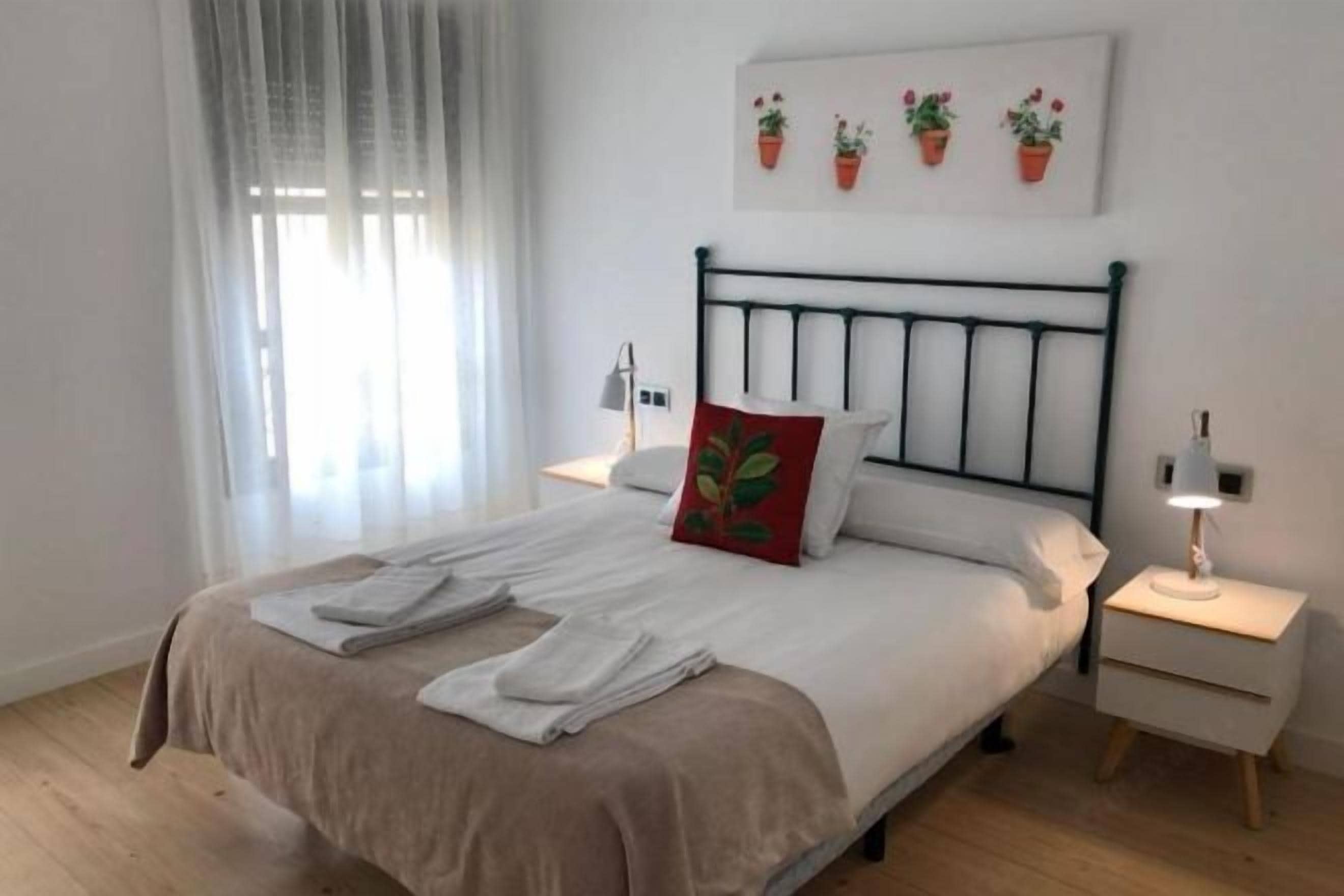 Két bảo mật tại phòng, trang trí khác biệt 