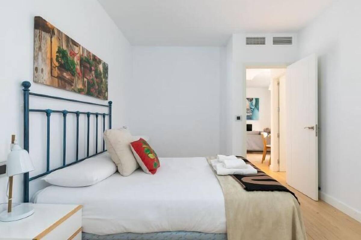 In-room safe, individually decorated, individually furnished, desk