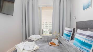 1 bedroom, iron/ironing board, WiFi, bed sheets