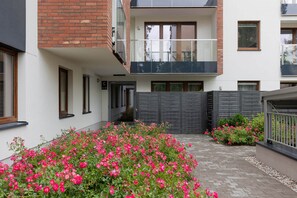 Exterior - Dunikowskiego 6A | Bright Apartment | Parking (Warszawa)