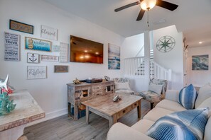TV - Seabreeze -Walk to beach! Pet friendly! (Panama City Beach)