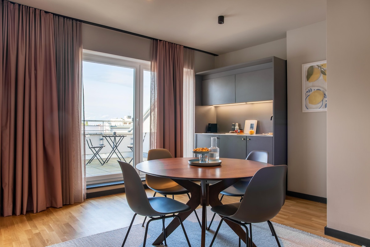 Luxury Apartment, 1 King Bed, Kitchen (with Sofabed, Full Kitchen) | Private kitchenette | Espresso maker, coffee/tea maker, full-size fridge, microwave