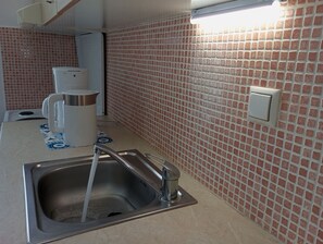 雪櫃、焗爐、爐具、咖啡機/沖茶器