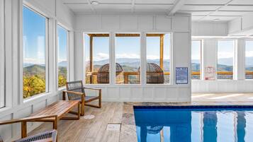 Piscina interna, piscina aquecida