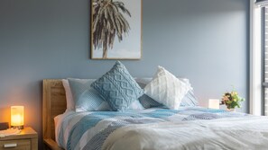 4 bedrooms, iron/ironing board, free WiFi, bed sheets - 42 Songlark Street Luxury newly built home (Bermagui)