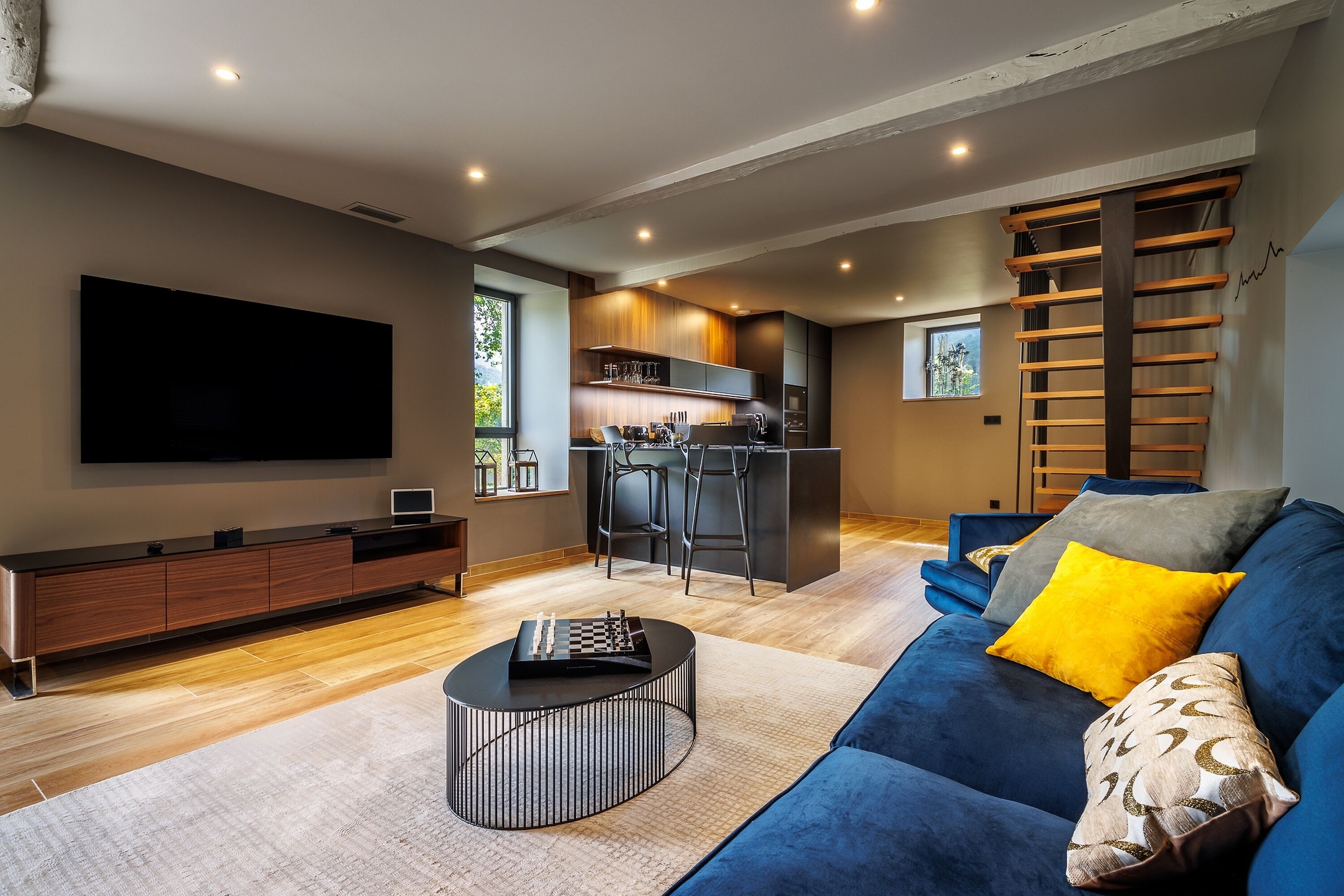 Le Moulin | Seprai premium, minibar, dan didekorasi berbeda-beda