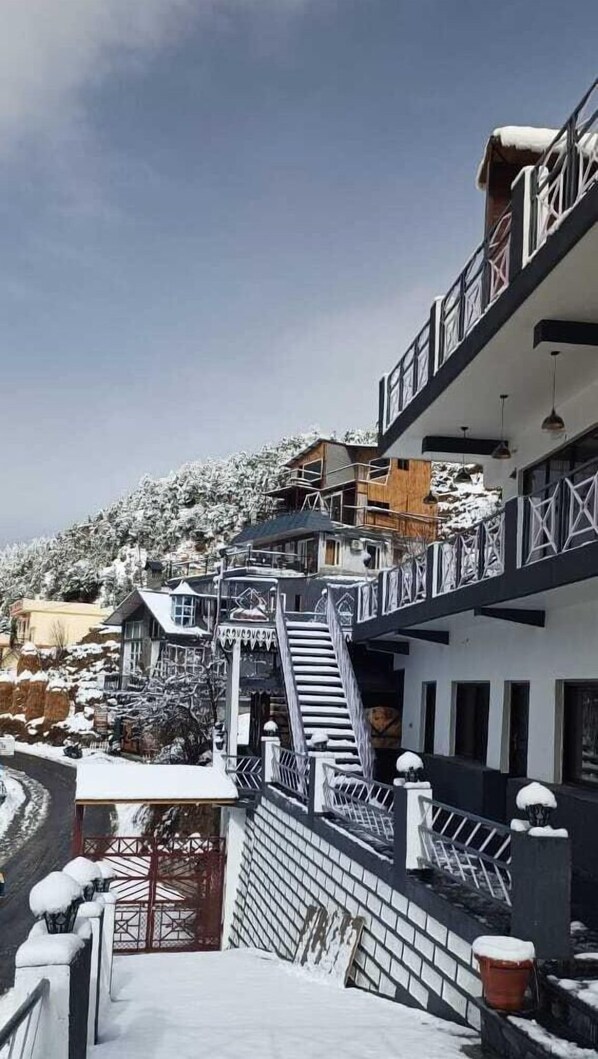 Fachada de la propiedad