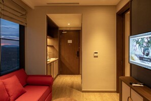 Familien-Doppelzimmer, 2 Schlafzimmer | Schreibtisch, kostenloses WLAN, Bettwäsche