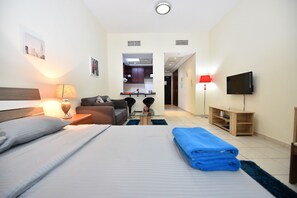 Studio | In-room safe, iron/ironing board, free WiFi - Budget & Cozy Studio near Mall - VIR (Dubai)