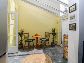 Interior - 27 Exeter Street (Teignmouth)