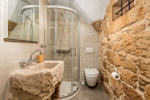 House, Smoking | 4 bedrooms - Ivka in Tribalj With 4 Bedrooms and 4 Bathrooms (Vinodol)