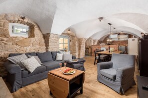 Villa | 4 bedrooms - Ivka in Tribalj With 4 Bedrooms and 4 Bathrooms (Vinodol)