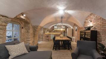 4 عدّة غرف نوم