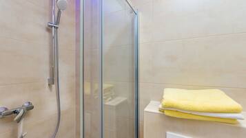 House, Smoking | 3 bedrooms