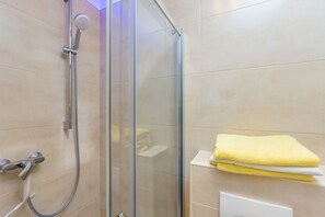 Casa, para fumantes | 3 quartos