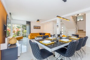 Villa | 3 bedrooms - Antonela in Malinska (Malinska-Dubasnica)