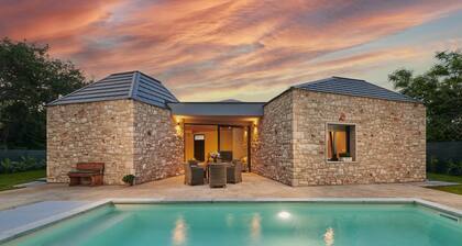 Doris in Umag With 4 Bedrooms and 2 Bathrooms