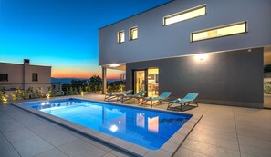 Villa - Lea Magdalena in Kermeni i Krk (Malinska-Dubasnica)