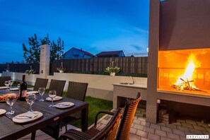 Villa - Kastel Two in Ka tel Kambelovac (Kastela)