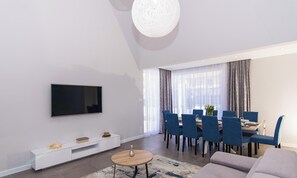 Villa | 5 bedrooms - Kastel Two in Ka tel Kambelovac (Kastela)