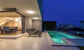 House, Smoking | 5 bedrooms - Kastel Two in Ka tel Kambelovac (Kastela)
