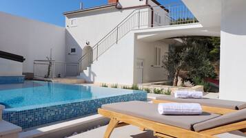 House, Smoking | 6 bedrooms
