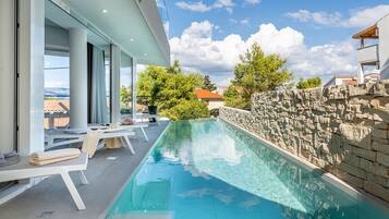 Villa | 4 bilik tidur