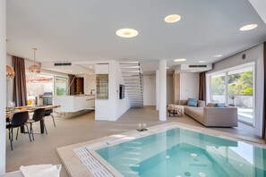 4 عدّة غرف نوم