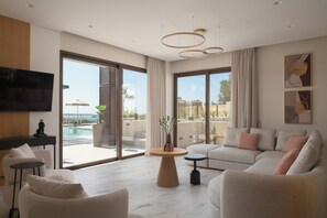 Smart TV, ping pong, books, stereo - Villa En Paraiso, a Majestic SeaView Retreat  (Maroulas)