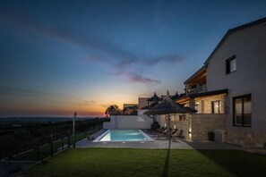 Villa | 3 bedrooms - Aurana in Vrana With 3 Bedrooms and 2 Bathrooms (Pakostane)