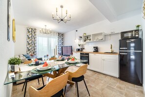 House, Smoking | 2 bedrooms - Josipa in Supetar With 2 Bedrooms and 1 Bathrooms (Supetar)