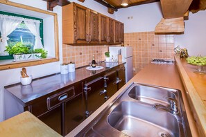 3 bedrooms - Ognjistar in Zmijavci (Zmijavci)