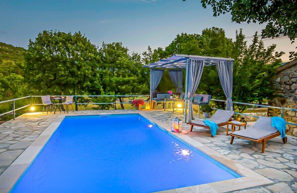 Villa, Smoking | 3 bedrooms - Ognjistar in Zmijavci (Zmijavci)