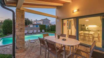 3 عدّة غرف نوم