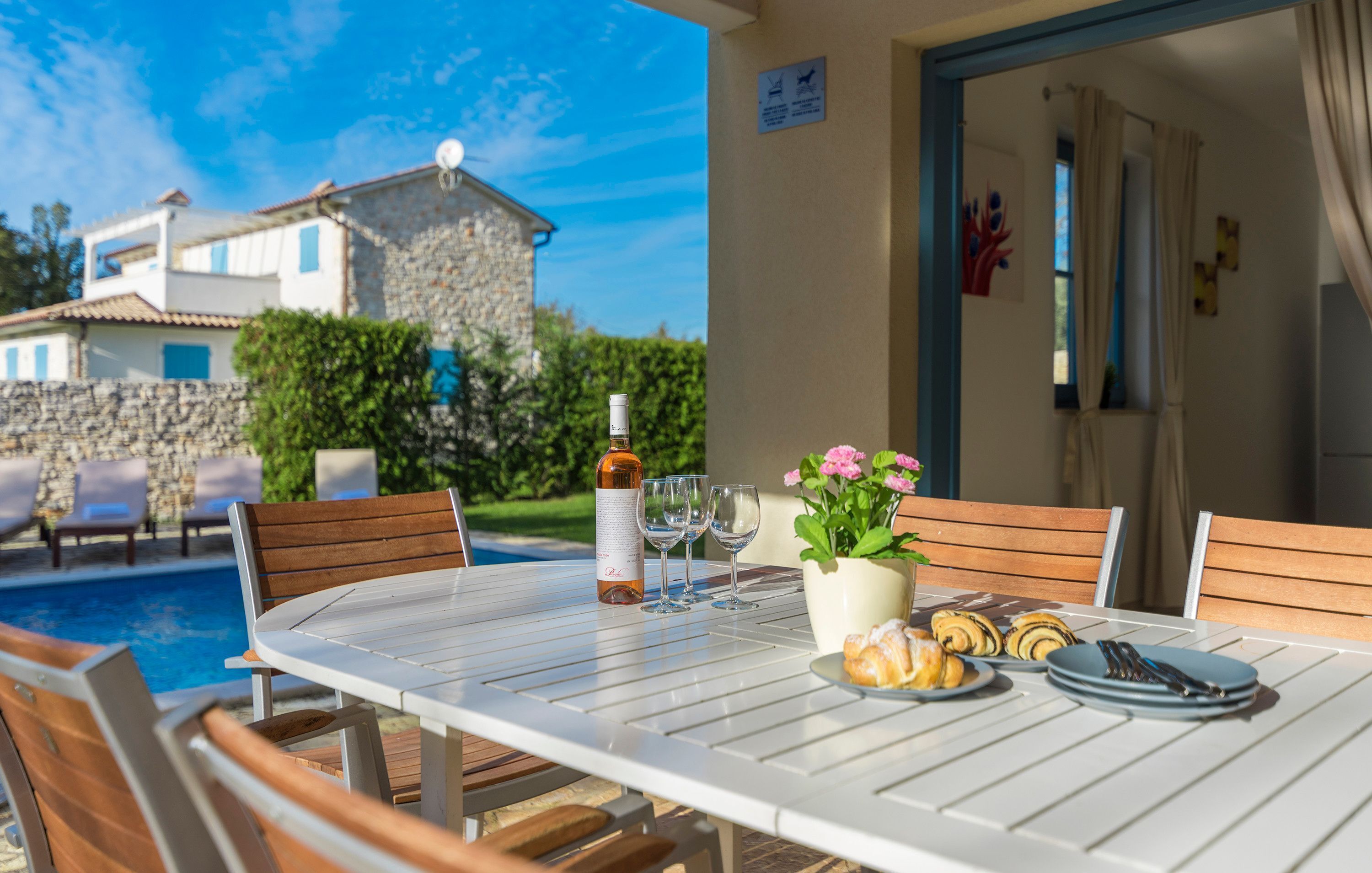 3 عدّة غرف نوم