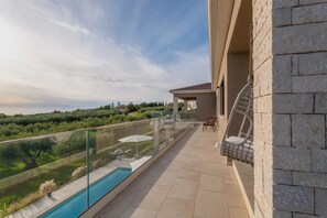 别墅 | 4 多间卧室