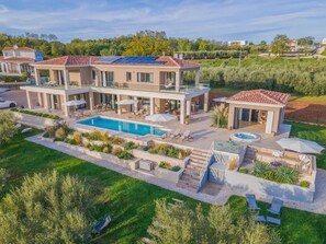 House, Smoking | 4 bedrooms