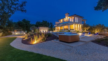 Biệt thự | 4 phòng ngủ