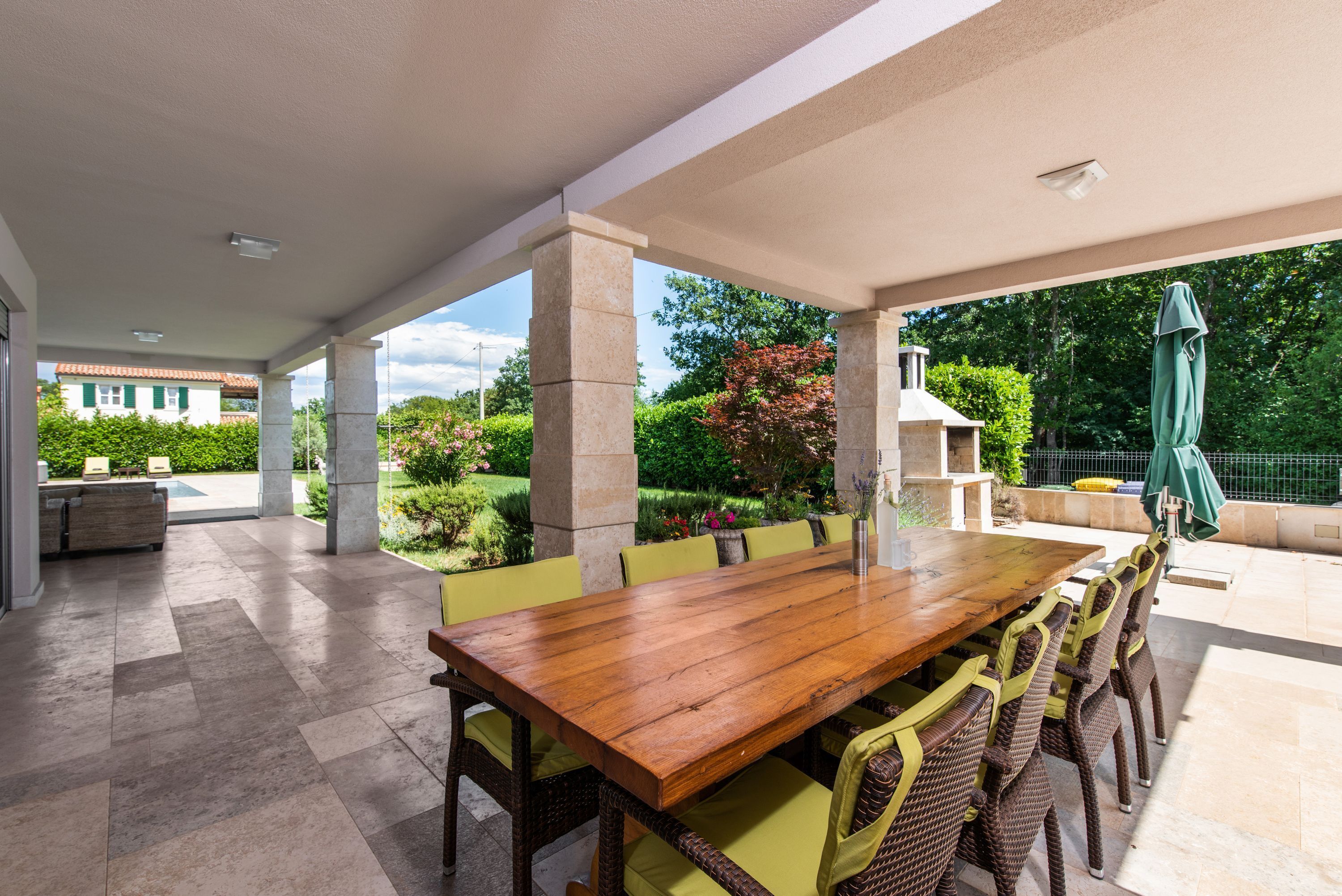 4 عدّة غرف نوم