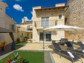 House, Smoking | 4 bedrooms - Patrick in Pazin With 4 Bedrooms and 4 Bathrooms (Pazin)
