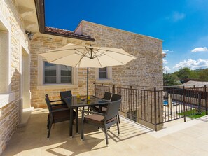 别墅 | 4 多间卧室