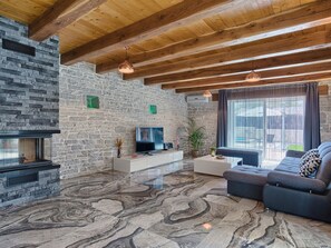 Casa, para fumadores | 4 habitaciones 