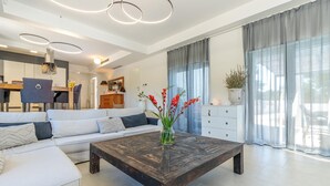 Unclassified image, 5 of 77, button - Valhalla in Barat With 4 Bedrooms and 4 Bathrooms (Kanfanar)