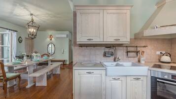 House, Smoking | 3 bedrooms