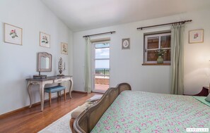 3 عدّة غرف نوم